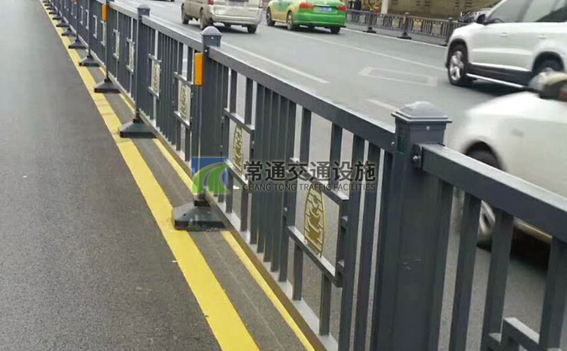 滕王閣造型灰色道路中心隔離護欄